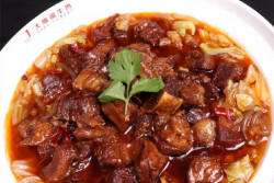 【热卖菜】牛腩捞饼